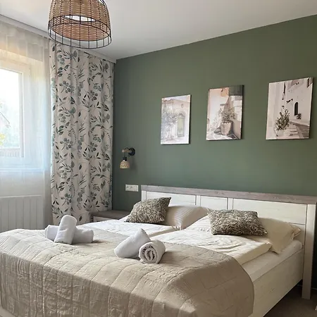 V Podhori Tatier Veľký Slavkov